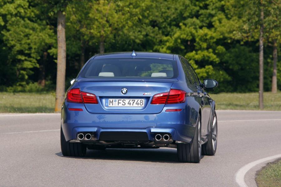  BMW M5 2012 года  (фото 140 из 319)